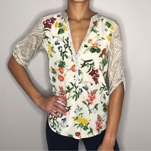Anthropologie x TINY Effie Floral print Split V-Neck Popover Top size XS